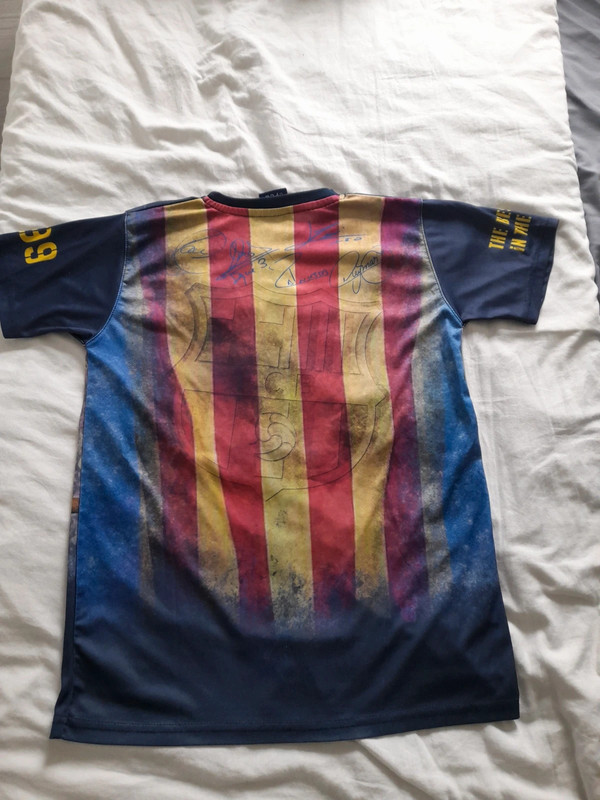 T shirt imprimé fcb Barcelona 14 ans - photo numéro 7