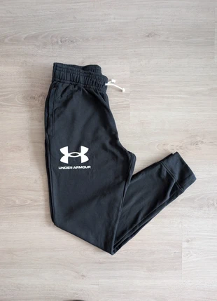 Jogging Under Armour, sportwear performance, brand: Under Armour, condizioni: Ottime, taglia: M, €18.00, €19.60 include la Protezione acquisti