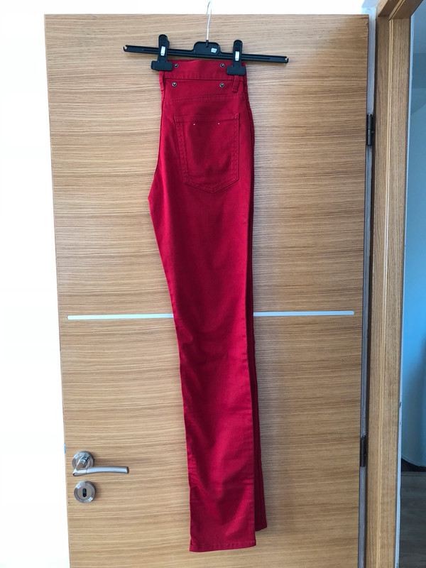 Pantalon rouge slim 1