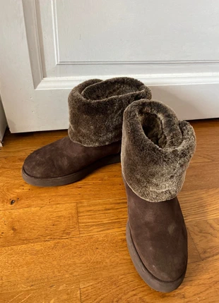 Bottines Ugg, marque: UGG, état: Bon état, taille: 38, 39,00 €, 41,65 € Protection acheteurs incluse