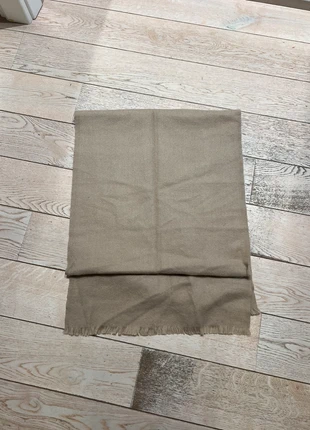 Sciarpa Asos Beige, marque: ASOS, état: Très bon état, 3,00 €, 3,85 € Protection acheteurs incluse