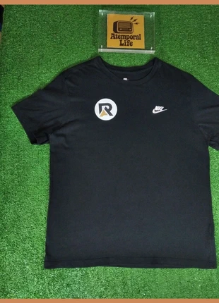 Vintage black cotton urban street activate 00's Nike t-shirt, marque: Nike, état: Bon état, taille: S, 8,50 €, 9,63 € Protection acheteurs incluse