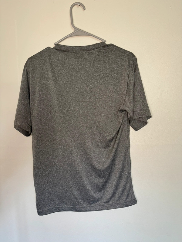 NWT Men’s Adidas Grey Shirt Size XS 2