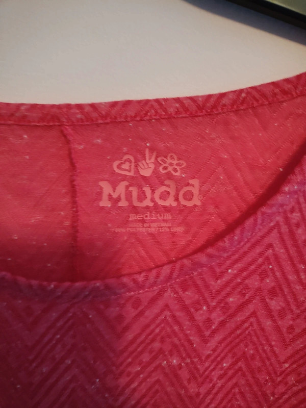 Mudd neon pink crop top 2