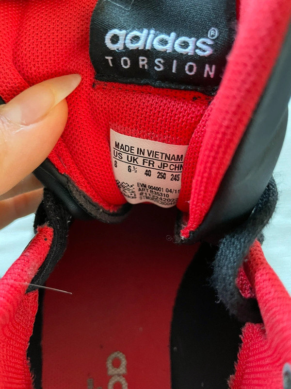 Black Adidas torsion sneakers sporty streetwear casual comfy running retro vintage Y2K Vinted