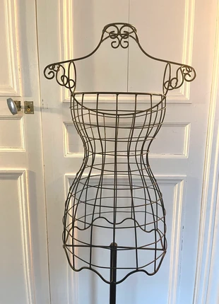 Portant en fer forgé, état: Très bon état, 40,00 €, 42,70 € Protection acheteurs incluse