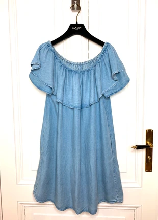 Feminine Light Denim Dress, marca: Zara, estado: Muy bueno, tamaño: S / 36 / 8, 15,00 €, 16,45 € Protección al comprador incluida