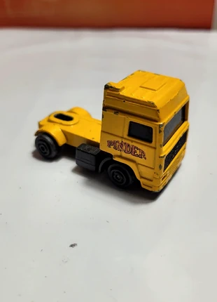 Majorette Camion Semi-Remorque Volvo Pinder Zoo Animaux Vintage 1/100, merk: Majorette, staat: Goed, maat: Prematuur, tot 44 cm, € 1,50, € 2,28 inclusief Kopersbescherming