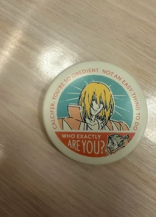 Badge Ghibli officiel Hauru - Le château ambulant, marque: Studio Ghibli, état: Neuf sans étiquette, 7,00 €, 8,05 € Protection acheteurs incluse