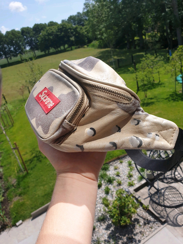 Supreme waist bag desert camo Vinted