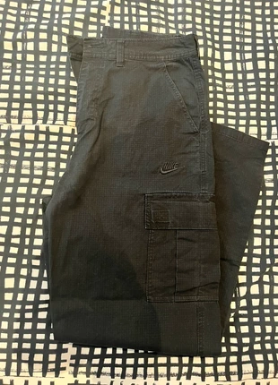 Cargo Nike noir taille 28x30, brand: Nike, condition: Good, size: W28, €19.99, €21.69 includes Buyer Protection