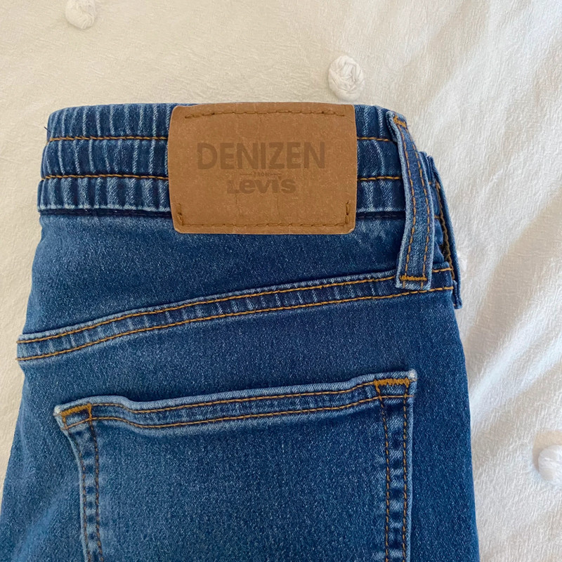 Premium denim levi jeans 2