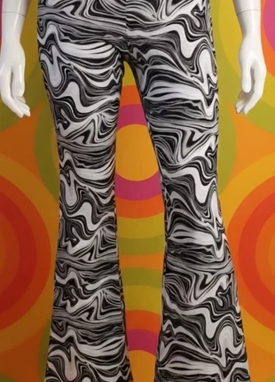 🥰Pantalon Fluide Pattes d’eph Shein Taille 11/12ans 🥰, marque: Shein, état: Très bon état, taille: 11 ans / 146 cm, 3,00 €, 3,85 € Protection acheteurs (Pro) incluse