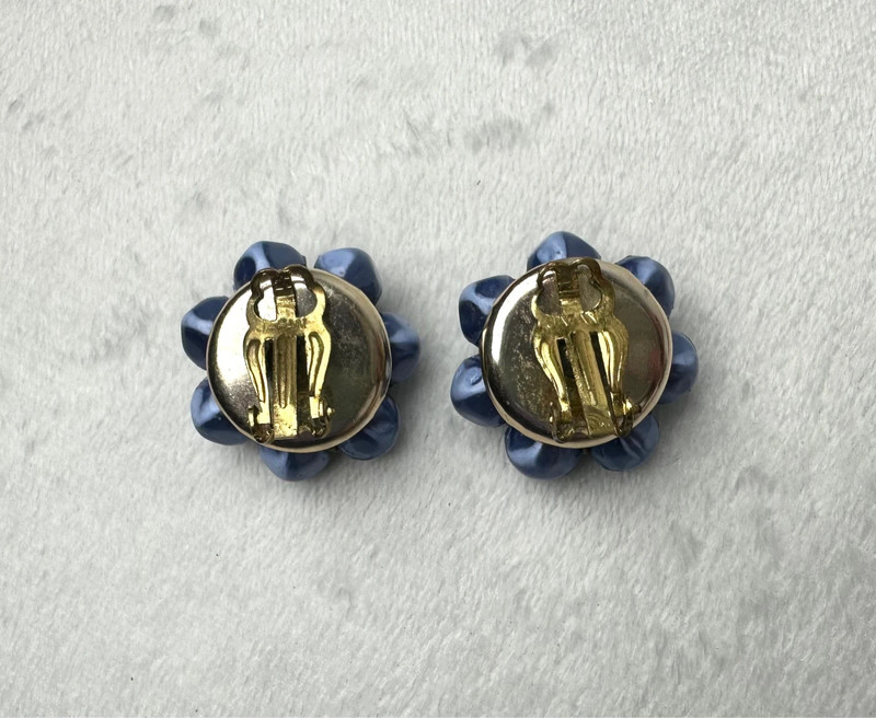 Vintage Blue Flower Clip Earrings 4