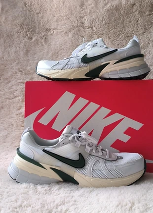 Zapatillas Nike. Talla 44'5 (talla pq), marque: Nike, état: Neuf sans étiquette, taille: 44,5, 75,00 €, 79,45 € Protection acheteurs incluse