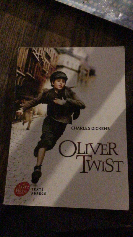 Oliver Twist - Texte abrégé by Dickens, Charles