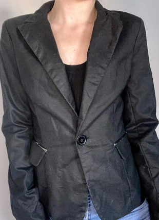 Blazer vintage cintré noir en coton pour femme avec épaulettes - Taille S   , brand: Vintage, condition: Good, size: S / 36 / 8, €2.00, €2.80 includes Buyer Protection