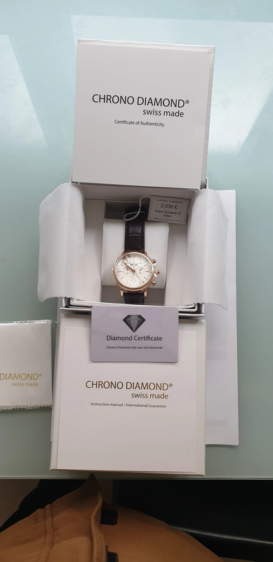 Montre chrono 2024 diamond