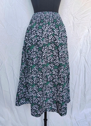 Jupe midi à poches 🌷 Creative Handicrafts x Monoprix, taille XS, marque: Monoprix, état: Très bon état, taille: XS / 34 / 6, 12,00 €, 13,30 € Protection acheteurs (Pro) incluse