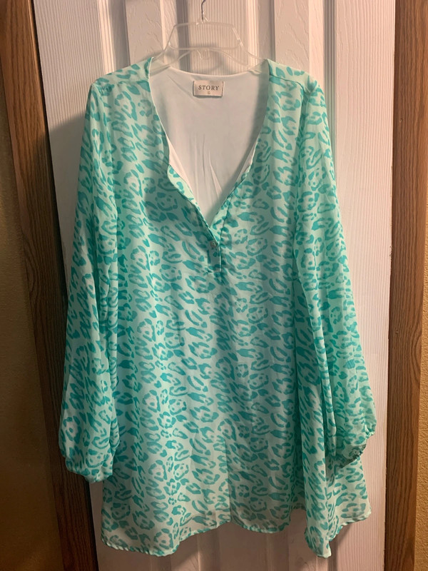 🌷Fun mint green animal print dress size L excellent condition 1