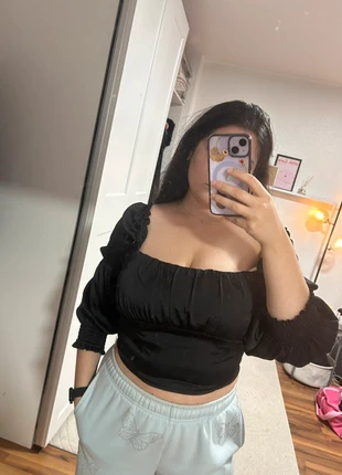 Kurze bluse H&M, marque: H&M, état: Neuf sans étiquette, taille: XL / 42 / 14, 3,00 €, 3,85 € Protection acheteurs incluse