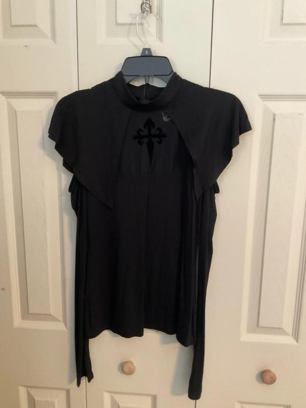 Killstar Asyling Cape Top, Goth Top 1