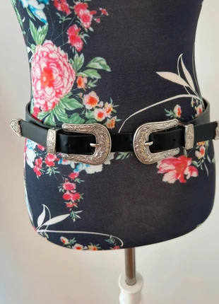 Ceinture noire tendance réglable, estado: Muito bom, tamanho: 95 cm, €7.00, €8.05 inclui Proteção do Comprador