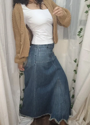 Gorgeous vintage Wallis godet rare design maxi denim skirt with pockets and contrast stich, brand: Wallis, condition: Very good, size: L / 12, £26.00, £28.00 includes Buyer Protection