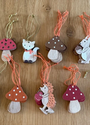 NIEUW! Houten hangers decoratie herfst bosdieren paddenstoelen, staat: Nieuw zonder prijskaartje, € 5,00, € 5,95 inclusief Kopersbescherming