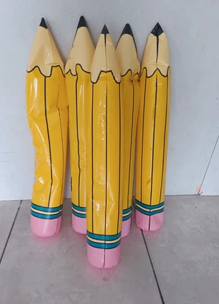 Lot de 5 crayons gonflables, marque: Amazon, état: Très bon état, 1,50 €, 2,28 € Protection acheteurs incluse