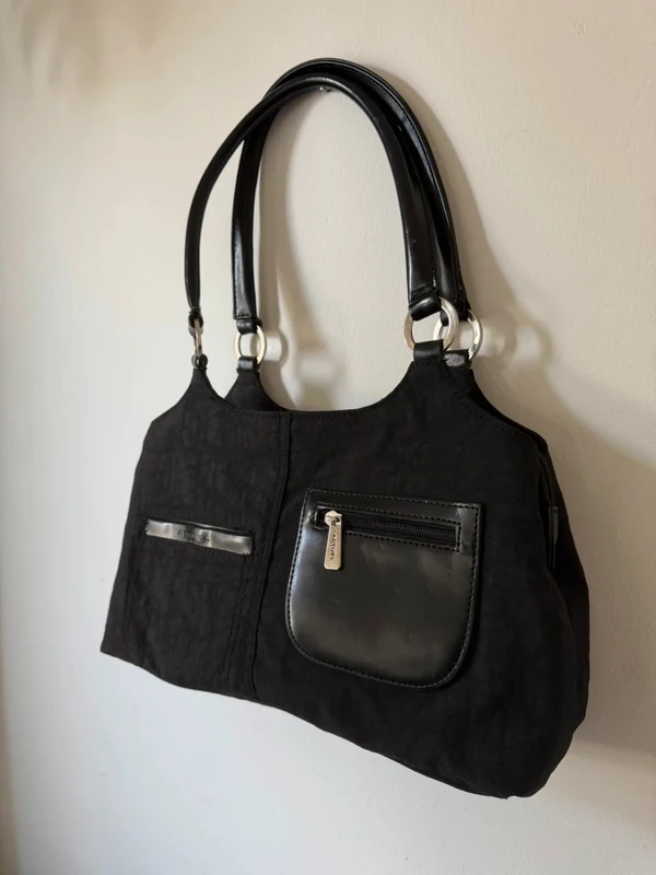 Sac noir vintage authentique Actuel Paris