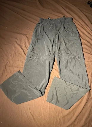 Pantalon cargo convertible randonnée gris / Zippé, brand: The North Face, condition: Very good, size: S / 36 / 8, €30.00, €32.20 includes Buyer Protection