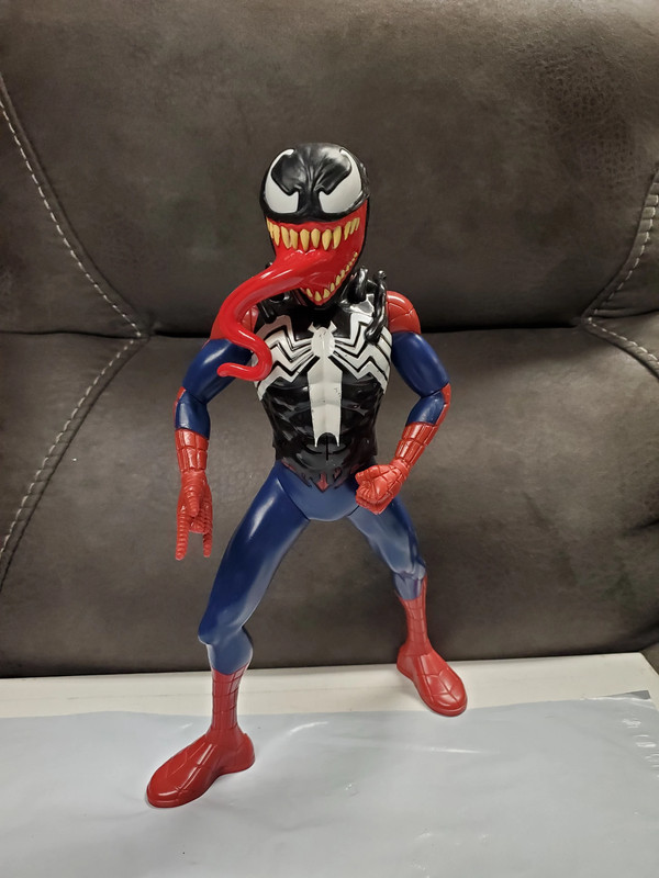 Action Figure Spider-Man Maximum Venom with Venom Gear Talking 13" Tall 1