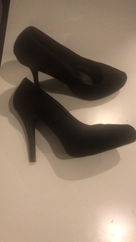 Chaussures à talon noires  4