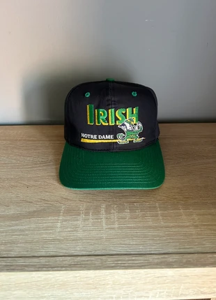 Gorra Notre Dame Irish NFL Vintage Cap, brand: Starter, condizioni: Ottime, taglia: Taglia unica, €46.00, €49.00 include la Protezione acquisti
