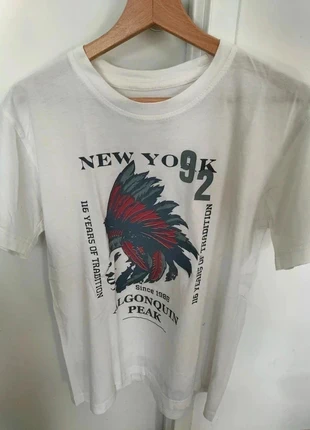 *T-shirt Abercrombie & Fitch Imprimé Indien New York Taille M, marke: Abercrombie & Fitch, zustand: Sehr gut, größe: M, 6,00 €, 7,00 € inklusive Vinted-Käuferschutz