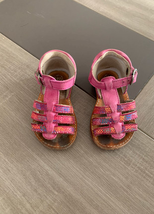 Sandales Vertbaudet Rose, marke: Vertbaudet, zustand: Gut, größe: 20, 2,00 €, 2,80 € inklusive Vinted-Käuferschutz