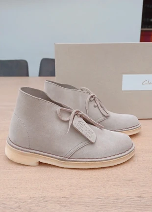 Clarks dames desertboots maat 36 (3,5), marque: Clarks, état: Neuf avec étiquette, taille: 36, 40,00 €, 42,70 € Protection acheteurs (Pro) incluse
