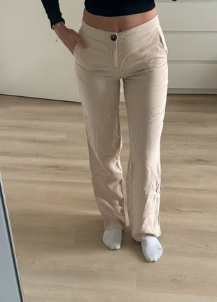 Stradivarius beige low waist pantalon – maat 34, marca: Stradivarius, estado: Bueno, tamaño: XS / 34 / 6, 10,00 €, 11,20 € Protección al comprador incluida