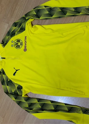 Haut de foot Dortmund, marque: Puma, état: Très bon état, taille: XS, 8,00 €, 9,10 € Protection acheteurs incluse
