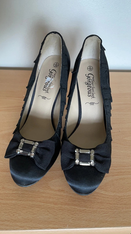 Beautiful feet 2025 shoes on sale