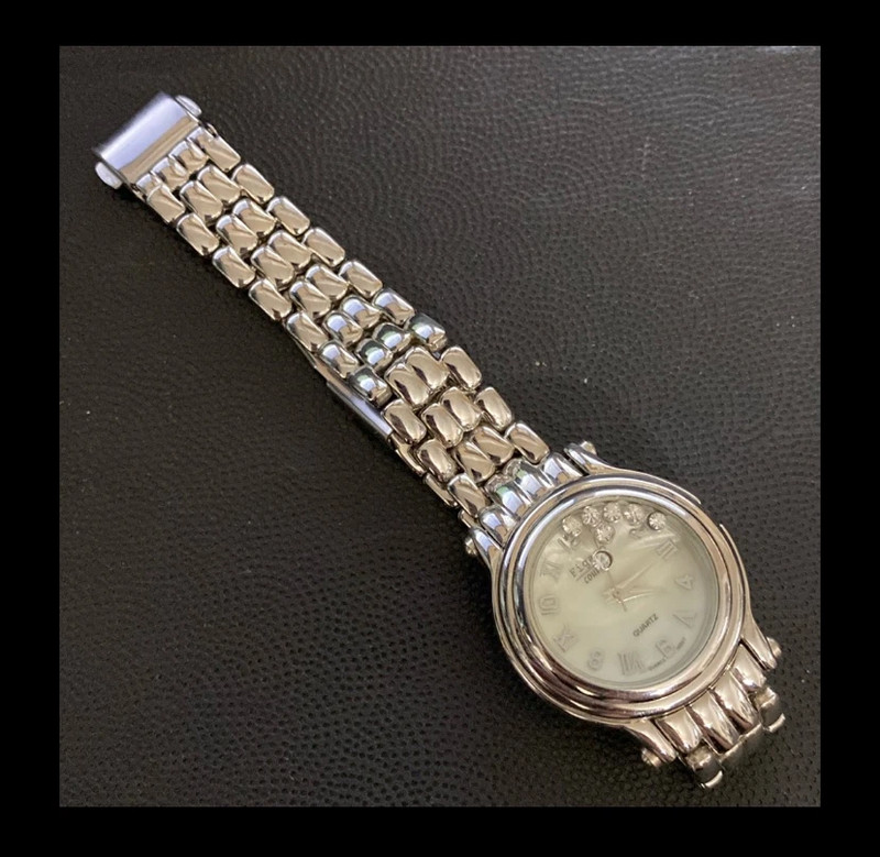 Vintage Women’s Figaro Couture Analog Silver Tone Watch bracelet with rhinestone 3