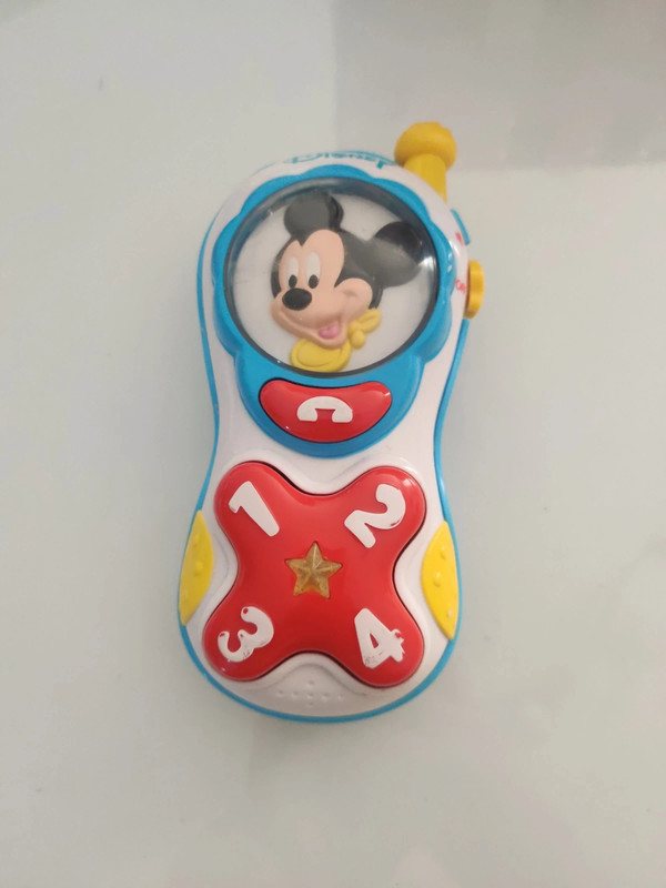 Téléphone bébé lumière et sons Mickey
