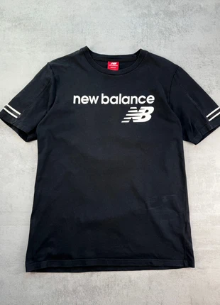 T-shirt New Balance noir taille S homme style sportswear universitaire, marque: New Balance, état: Très bon état, taille: S, 20,00 €, 21,70 € Protection acheteurs incluse