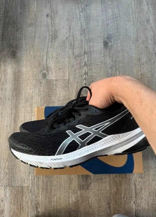 Scarpe Sportive Asics, Taglia 43.5 Uomo, Colore Nero/Bianco, brand: Asics, condizioni: Ottime, taglia: 43,5, €48.00, €51.10 include la Protezione acquisti