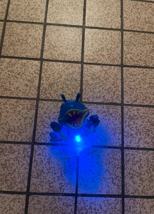 figurine extraterrestre lumineuse, brand: Exogini, condizioni: Buone, taglia: Taglia unica, €3.00, €3.85 include la Protezione acquisti