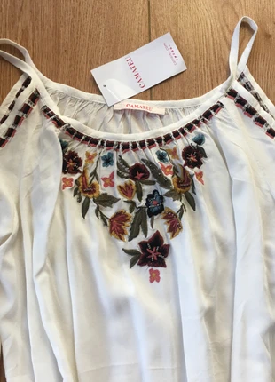 Blouse écrue broderie 🌼 Camaïeu 🌼 38, brand: Camaïeu, condition: New with tags, size: S / 36 / 8, €10.00, €11.20 includes Buyer Protection