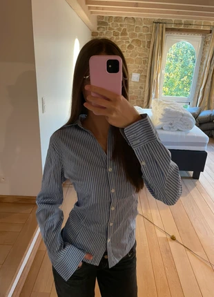 Blouse cintrée rayée bleu et blanche H&M, merk: H&M, staat: Nieuw zonder prijskaartje, maat: L / 40 / 12, € 15,00, € 16,45 inclusief Kopersbescherming