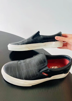 Black Croco Vans, merk: Vans, staat: Goed, maat: 40.5, € 50,00, € 53,20 inclusief Kopersbescherming