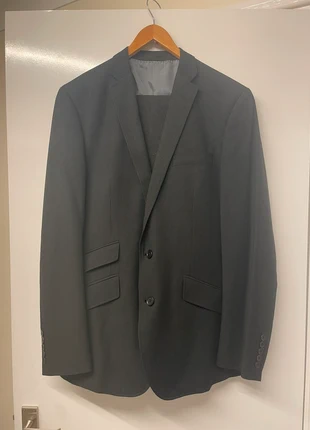 Sharp Ventuno 21 Pinstripe Suit – 40R Jacket & 32R Trousers, brand: Ventuno 21, condition: Very good, size: 40R, £25.00, £26.95 includes Buyer Protection